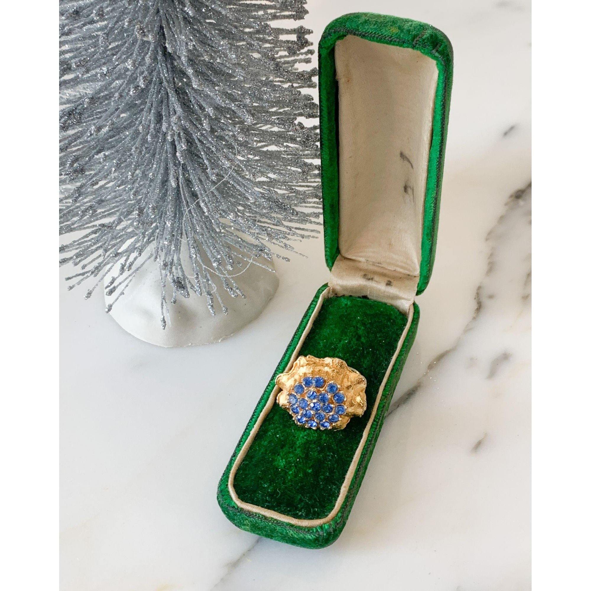 Blue Rhinestones Cluster Cocktail Ring by Unsigned Beauty - Vintage Meet Modern Vintage Jewelry - Chicago, Illinois - #oldhollywoodglamour #vintagemeetmodern #designervintage #jewelrybox #antiquejewelry #vintagejewelry