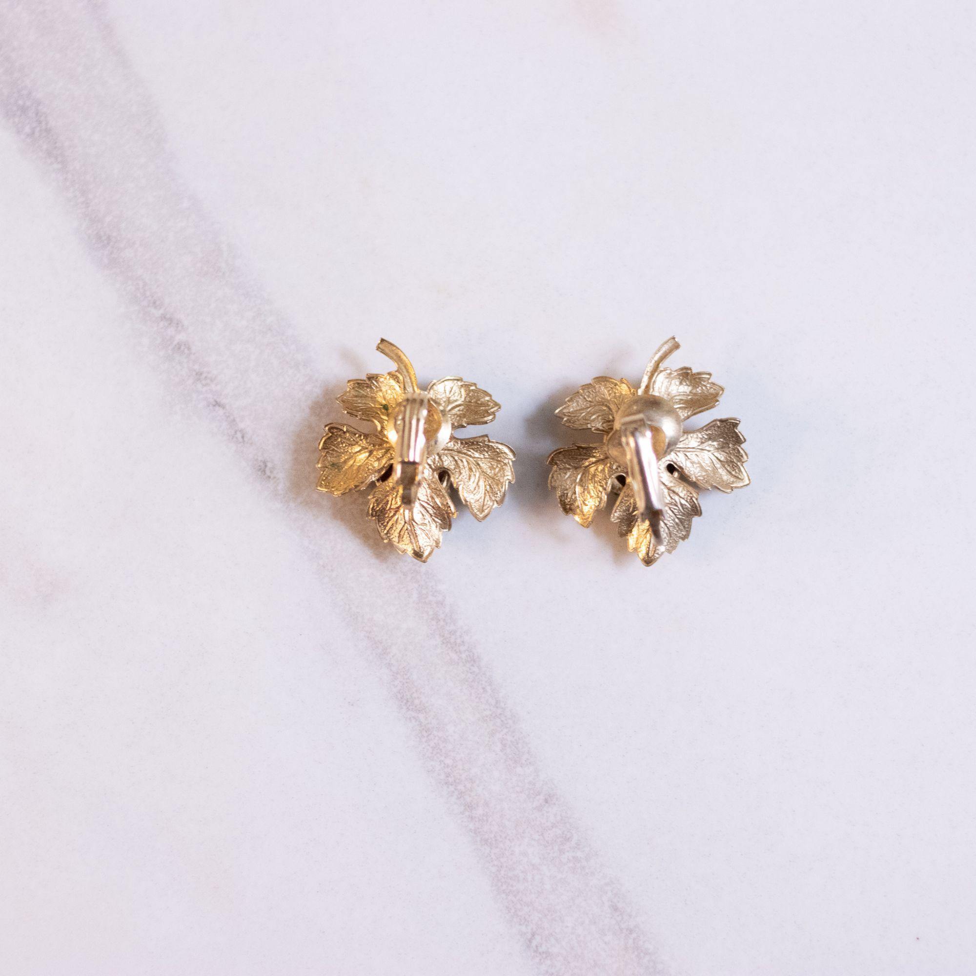 Vintage Gold Leaf with Goldstone Earrings by Unsigned Beauty - Vintage Meet Modern Vintage Jewelry - Chicago, Illinois - #oldhollywoodglamour #vintagemeetmodern #designervintage #jewelrybox #antiquejewelry #vintagejewelry