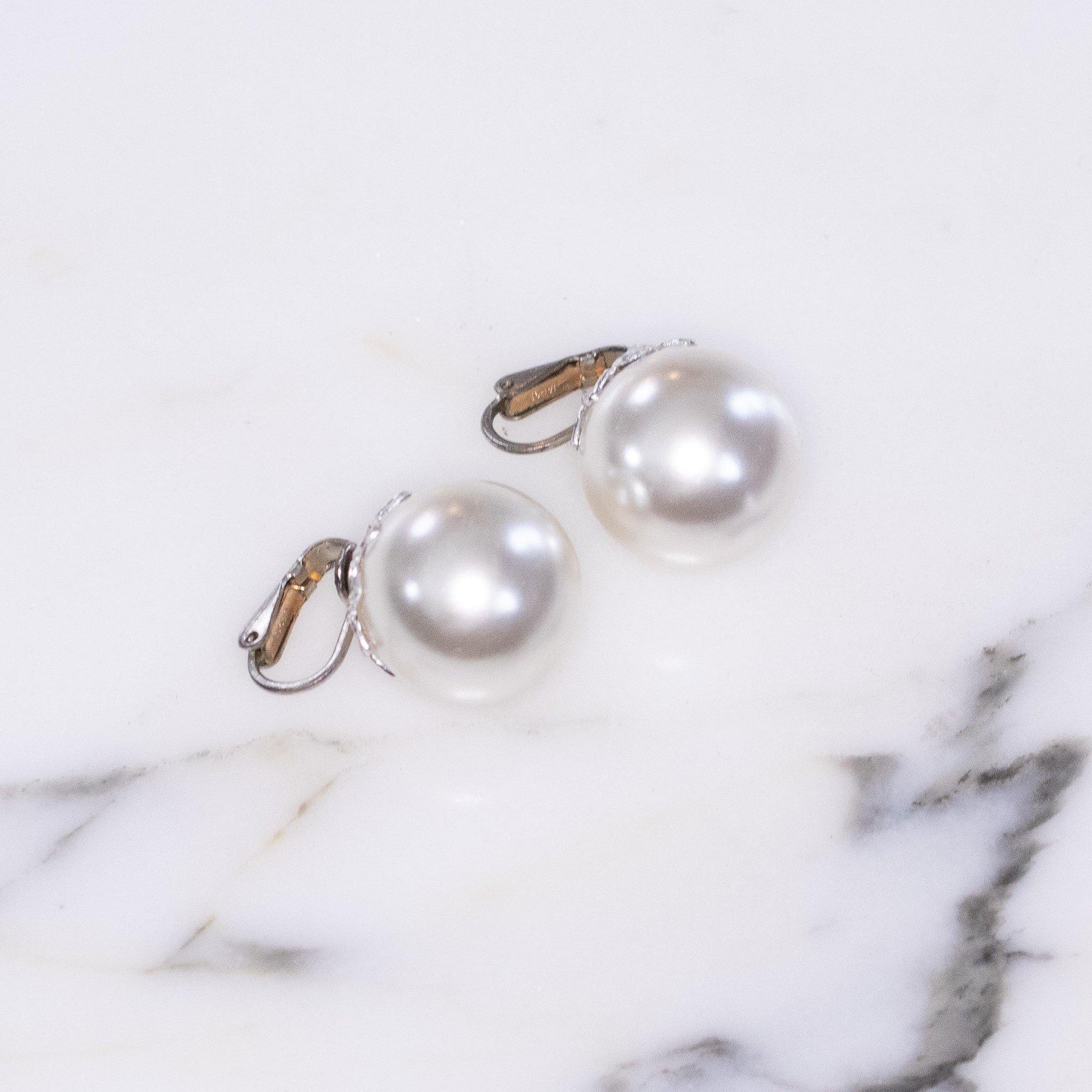 Vintage Huge White Faux Pearl Lustrous Earrings by Unsigned - Vintage Meet Modern Vintage Jewelry - Chicago, Illinois - #oldhollywoodglamour #vintagemeetmodern #designervintage #jewelrybox #antiquejewelry #vintagejewelry