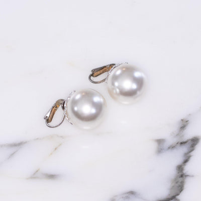 Vintage Huge White Faux Pearl Lustrous Earrings by Unsigned - Vintage Meet Modern Vintage Jewelry - Chicago, Illinois - #oldhollywoodglamour #vintagemeetmodern #designervintage #jewelrybox #antiquejewelry #vintagejewelry