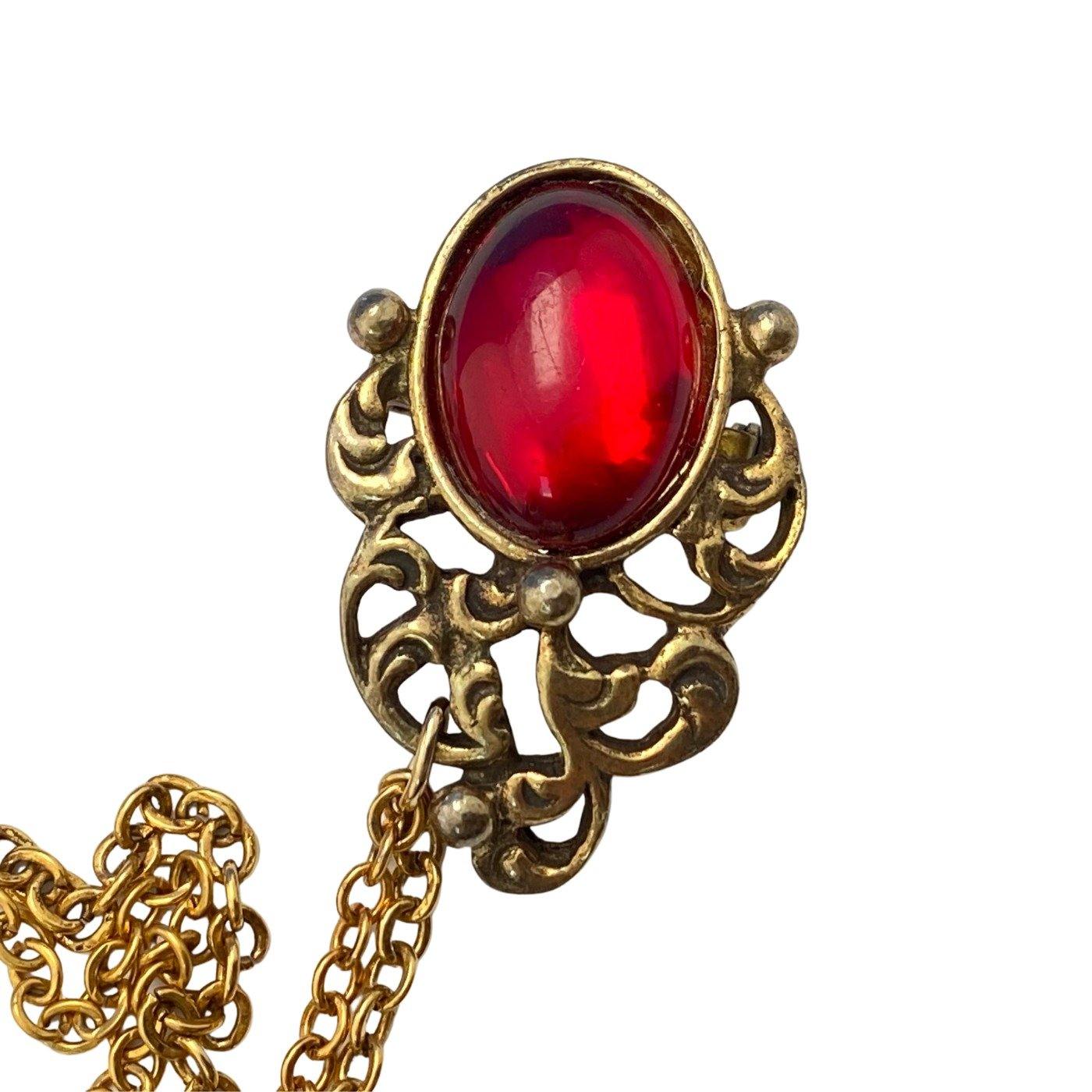 Ruby Cabochon Chatelaine Brooch by Unsigned Beauty - Vintage Meet Modern Vintage Jewelry - Chicago, Illinois - #oldhollywoodglamour #vintagemeetmodern #designervintage #jewelrybox #antiquejewelry #vintagejewelry