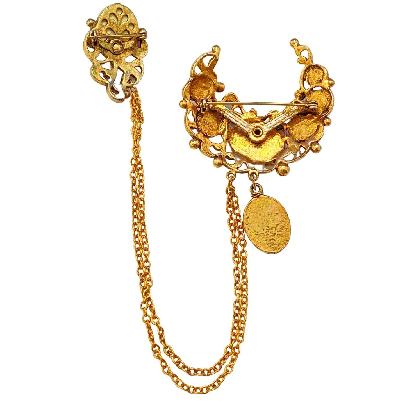 Ruby Cabochon Chatelaine Brooch by Unsigned Beauty - Vintage Meet Modern Vintage Jewelry - Chicago, Illinois - #oldhollywoodglamour #vintagemeetmodern #designervintage #jewelrybox #antiquejewelry #vintagejewelry