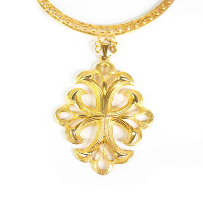 Vintage 1960s Regency Style Gold Pendant Collar Statement Necklace by Unsigned Beauty - Vintage Meet Modern Vintage Jewelry - Chicago, Illinois - #oldhollywoodglamour #vintagemeetmodern #designervintage #jewelrybox #antiquejewelry #vintagejewelry