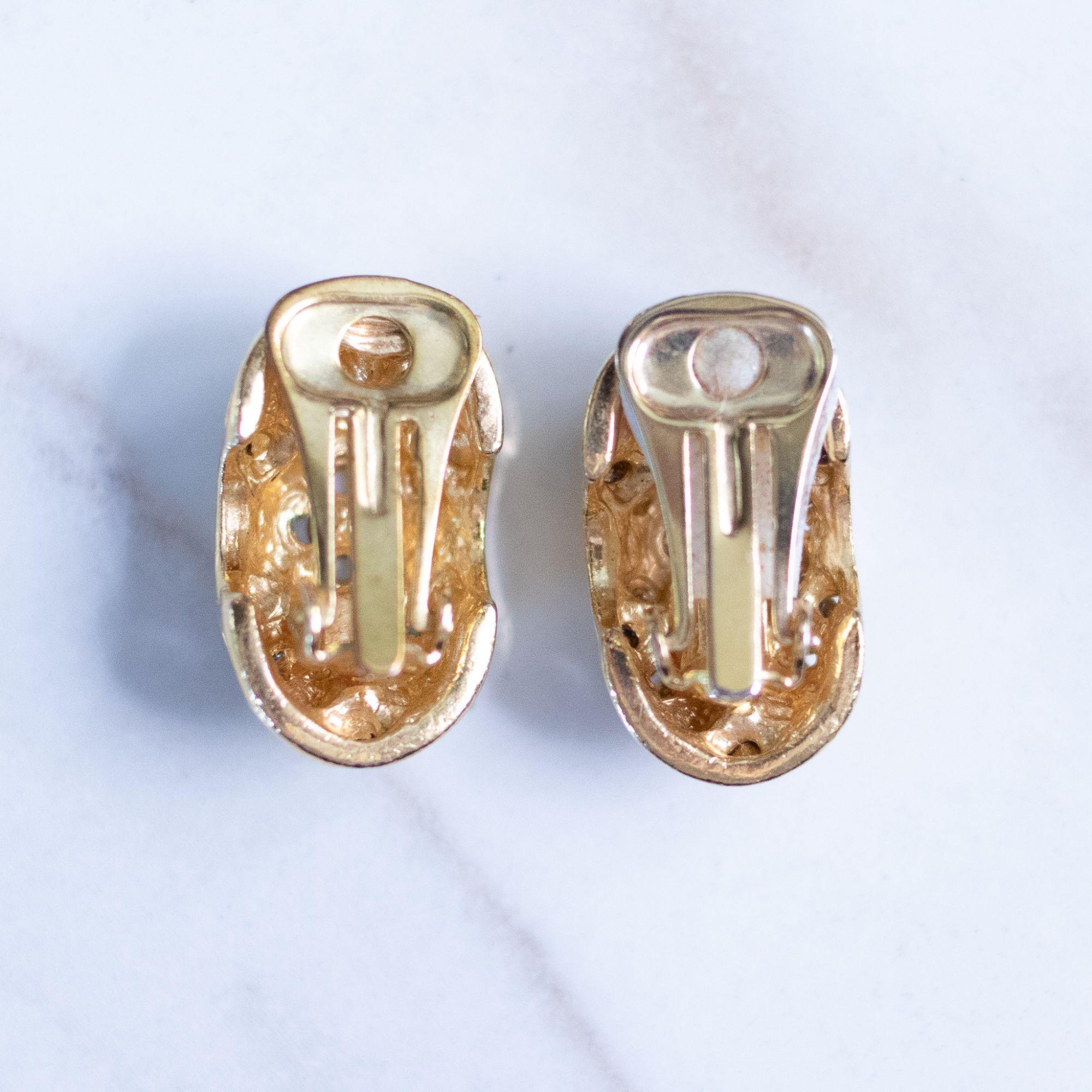 Vintage Savvy Swarovski Jewel Tone Rhinestone Statement Earrings by Swarovski - Vintage Meet Modern Vintage Jewelry - Chicago, Illinois - #oldhollywoodglamour #vintagemeetmodern #designervintage #jewelrybox #antiquejewelry #vintagejewelry