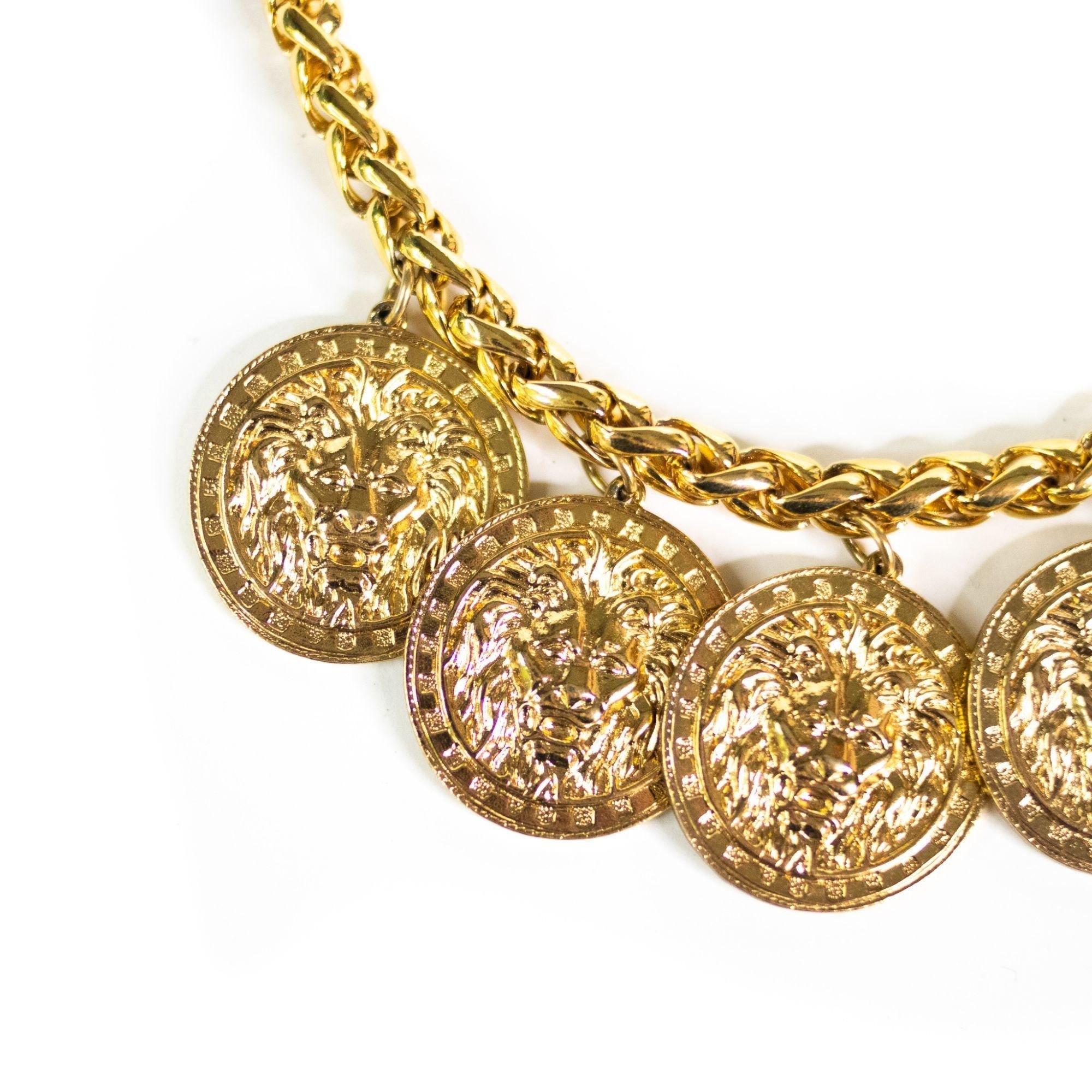 Vintage Gold Lion Charm Necklace by Unsigned Beauty - Vintage Meet Modern Vintage Jewelry - Chicago, Illinois - #oldhollywoodglamour #vintagemeetmodern #designervintage #jewelrybox #antiquejewelry #vintagejewelry