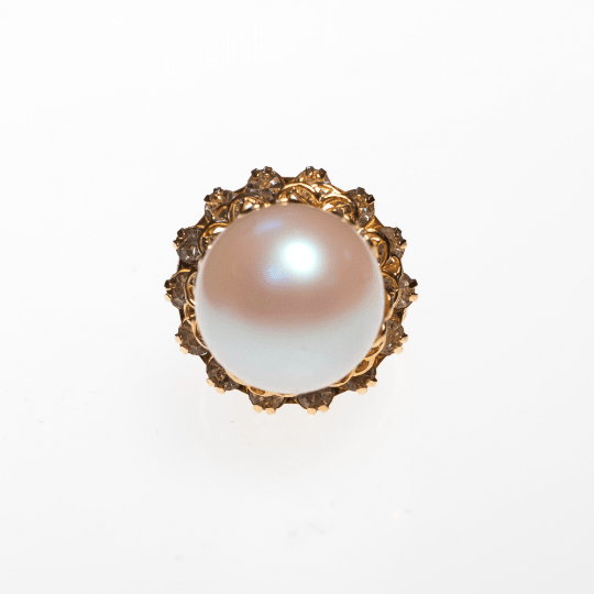 Vintage Faux Pearl and Diamante Crystal Cocktail Ring by Vintage Meet Modern - Vintage Meet Modern Vintage Jewelry - Chicago, Illinois - #oldhollywoodglamour #vintagemeetmodern #designervintage #jewelrybox #antiquejewelry #vintagejewelry