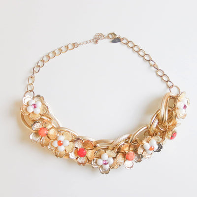 Vintage Chunky Gold White Flower Necklace by Unsigned Beauty - Vintage Meet Modern Vintage Jewelry - Chicago, Illinois - #oldhollywoodglamour #vintagemeetmodern #designervintage #jewelrybox #antiquejewelry #vintagejewelry