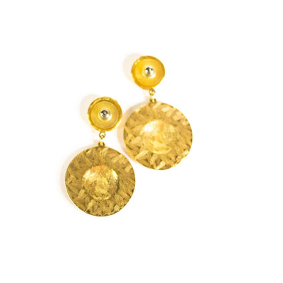 Vintage Gold Lion Disc Statement Earrings by Unsigned Beauty - Vintage Meet Modern Vintage Jewelry - Chicago, Illinois - #oldhollywoodglamour #vintagemeetmodern #designervintage #jewelrybox #antiquejewelry #vintagejewelry