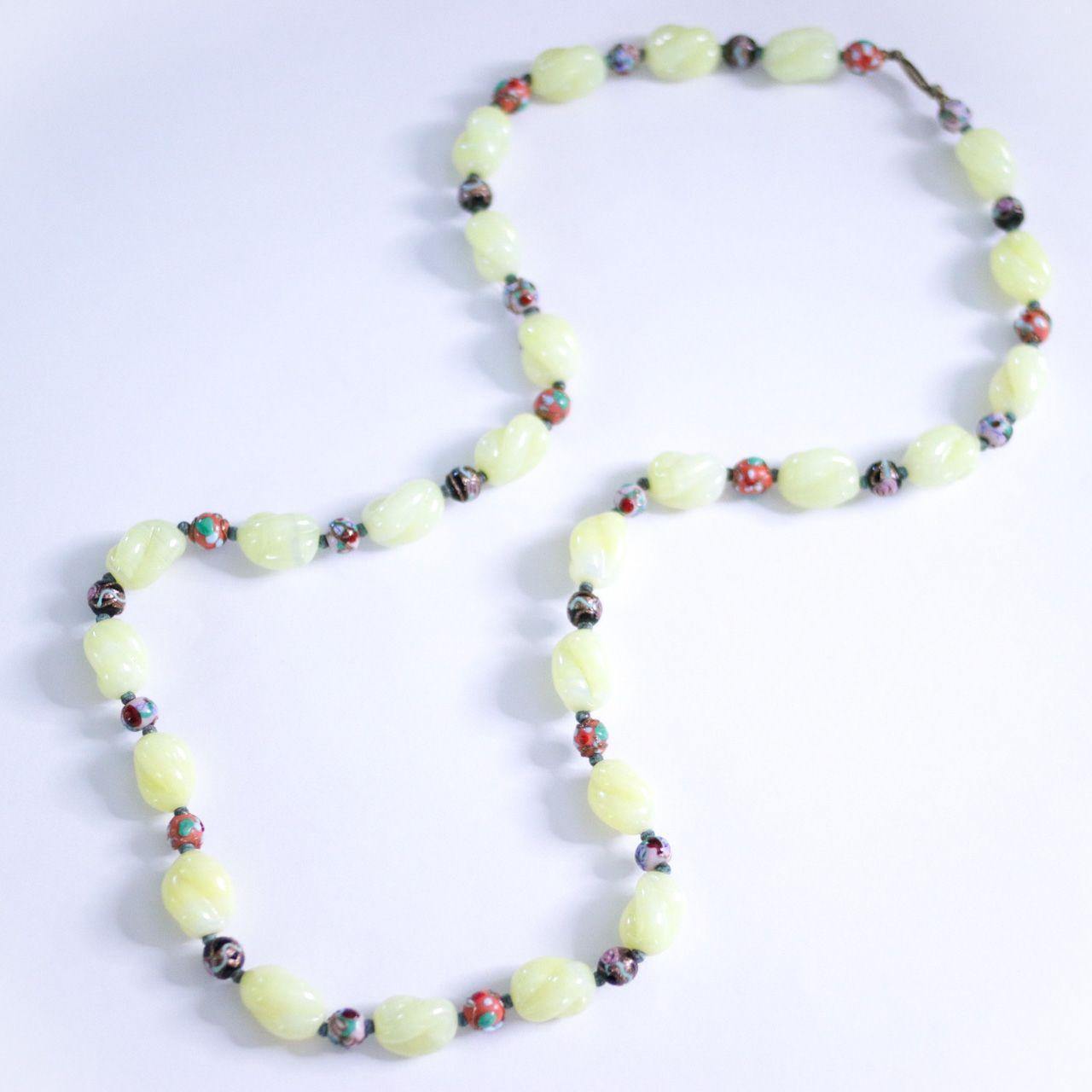 Vintage Yellow Art Glass and Venetian Wedding Cake Bead Necklace by Italian - Vintage Meet Modern Vintage Jewelry - Chicago, Illinois - #oldhollywoodglamour #vintagemeetmodern #designervintage #jewelrybox #antiquejewelry #vintagejewelry
