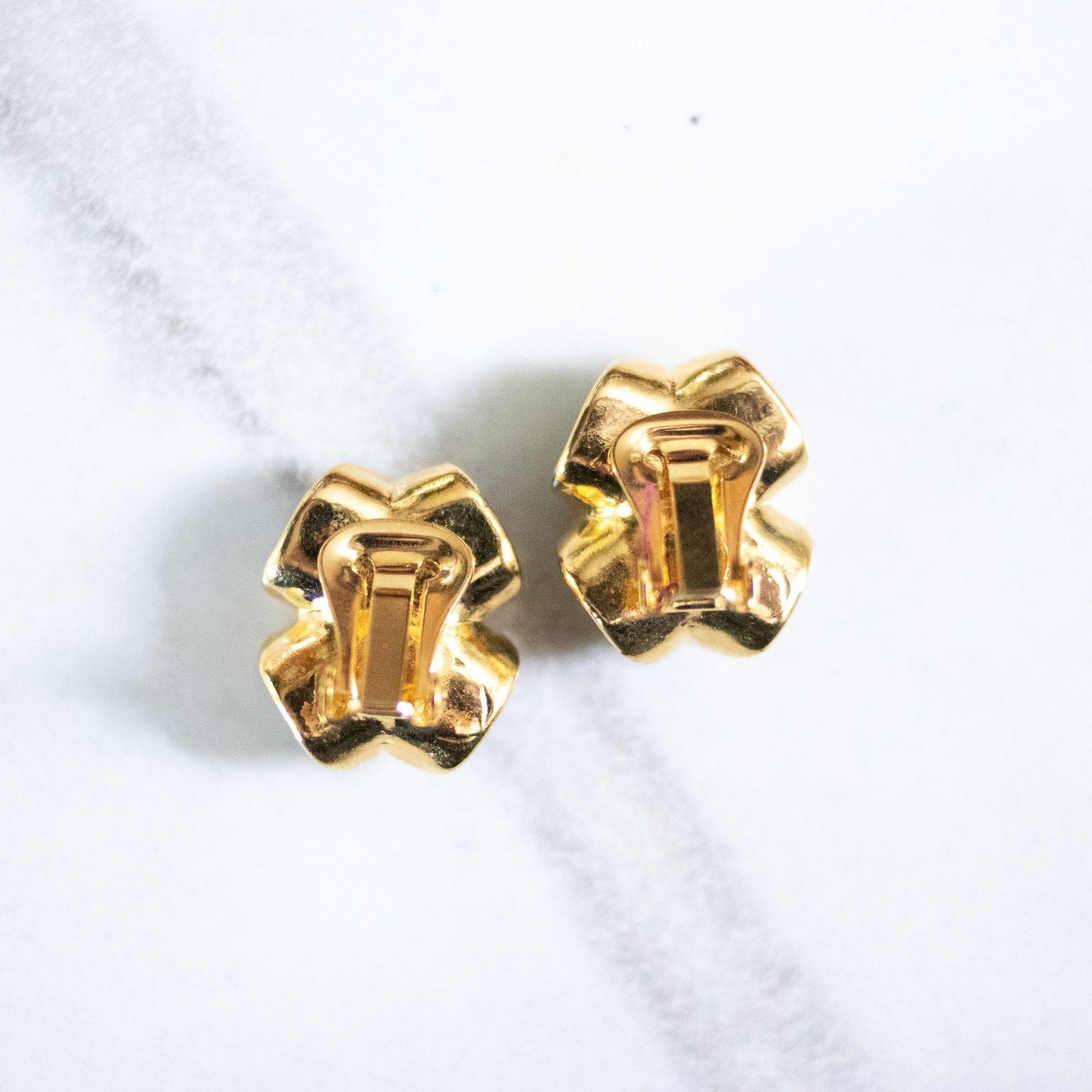 Vintage Sapphire Blue Caged Crystal Statement Earrings by Unsigned Beauty - Vintage Meet Modern Vintage Jewelry - Chicago, Illinois - #oldhollywoodglamour #vintagemeetmodern #designervintage #jewelrybox #antiquejewelry #vintagejewelry