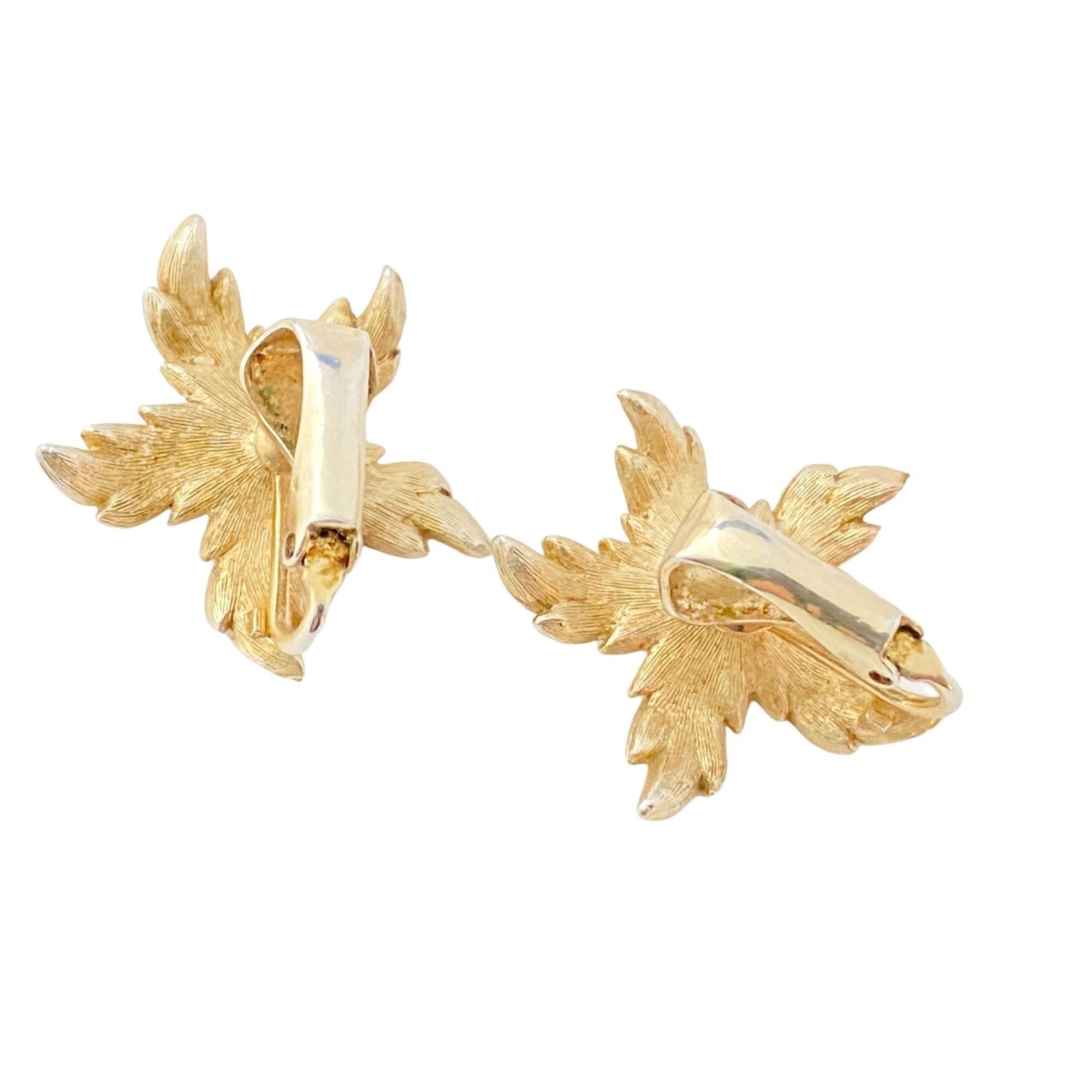 Vintage Mid Century Modern Gold, Pearl, and Diamante Flower Earrings by Unsigned Beauty - Vintage Meet Modern Vintage Jewelry - Chicago, Illinois - #oldhollywoodglamour #vintagemeetmodern #designervintage #jewelrybox #antiquejewelry #vintagejewelry