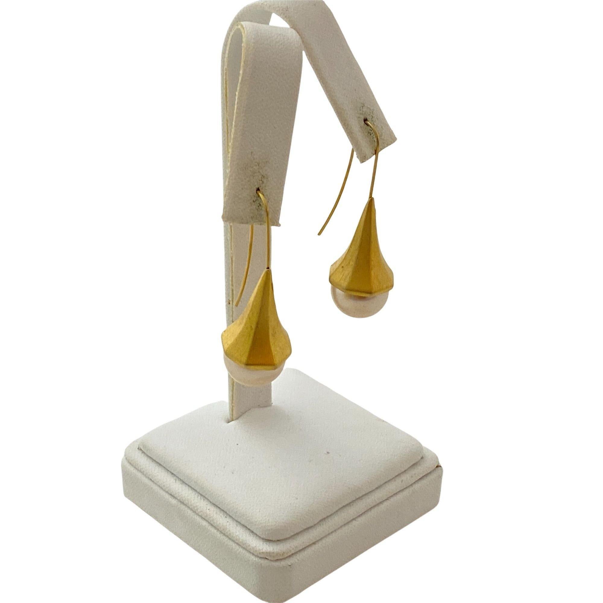 Vintage Contemporary Brushed Gold and Faux Pearl Earrings by Unsigned Beauty - Vintage Meet Modern Vintage Jewelry - Chicago, Illinois - #oldhollywoodglamour #vintagemeetmodern #designervintage #jewelrybox #antiquejewelry #vintagejewelry