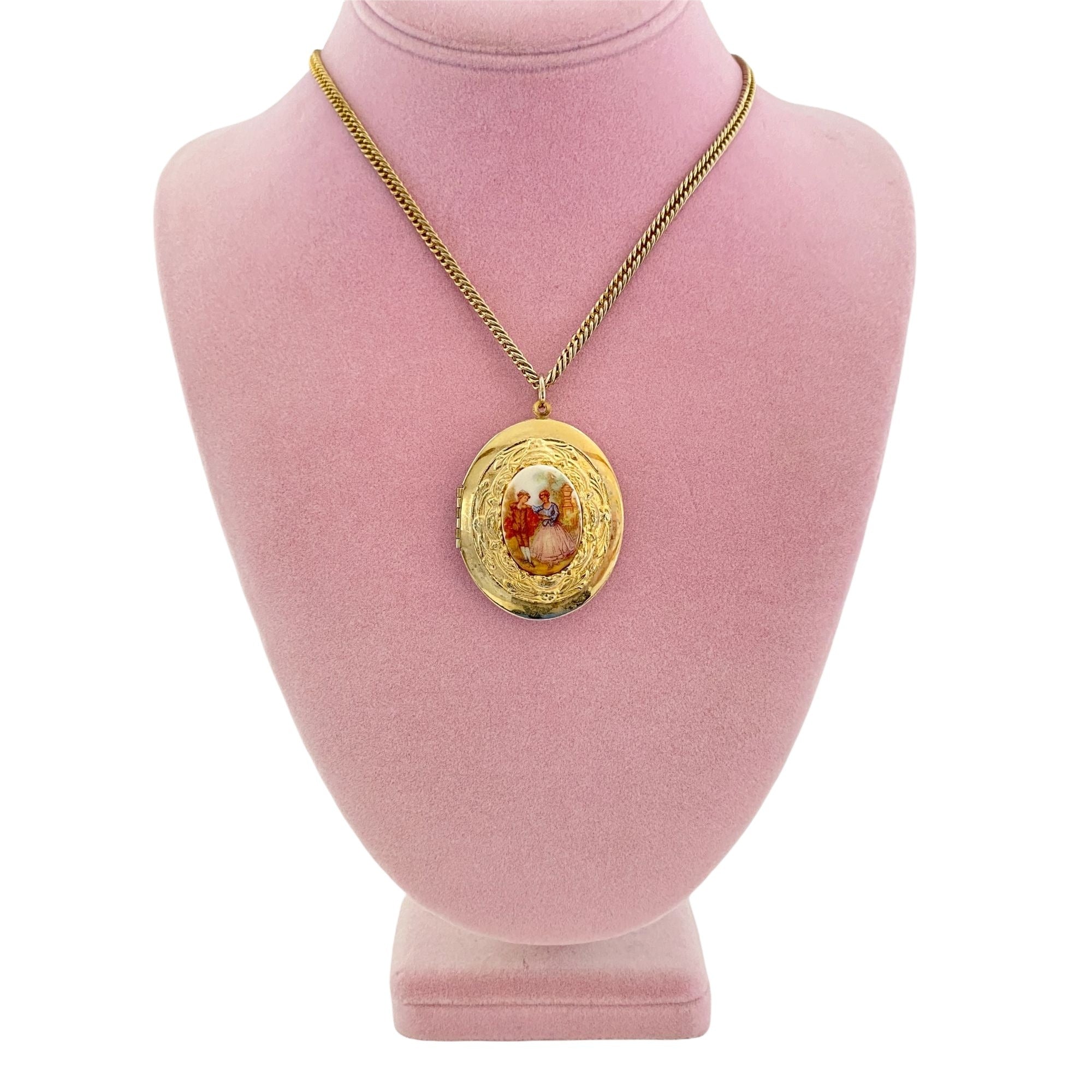 Vintage Victorian Revival Locket with Lady and Gentleman by Unsigned Beauty - Vintage Meet Modern Vintage Jewelry - Chicago, Illinois - #oldhollywoodglamour #vintagemeetmodern #designervintage #jewelrybox #antiquejewelry #vintagejewelry