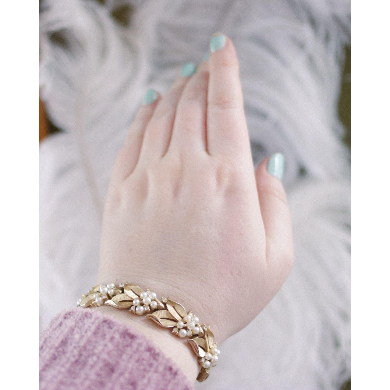 Vintage Crown Trifari Pearl and Diamante Brushed Gold Leaf Bracelet by Crown Trifari - Vintage Meet Modern Vintage Jewelry - Chicago, Illinois - #oldhollywoodglamour #vintagemeetmodern #designervintage #jewelrybox #antiquejewelry #vintagejewelry