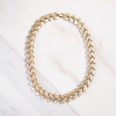 Vintage V Link Wide Gold Necklace by Unsigned Beauty - Vintage Meet Modern Vintage Jewelry - Chicago, Illinois - #oldhollywoodglamour #vintagemeetmodern #designervintage #jewelrybox #antiquejewelry #vintagejewelry