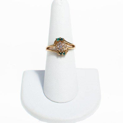 Vintage Emerald and Diamante Crystal Flower Ring by 1990s - Vintage Meet Modern Vintage Jewelry - Chicago, Illinois - #oldhollywoodglamour #vintagemeetmodern #designervintage #jewelrybox #antiquejewelry #vintagejewelry