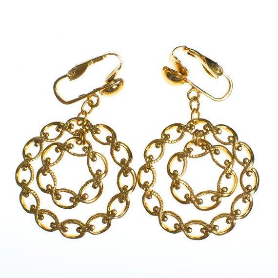 Authentic VIntage Gold Doorknocker Hoop Earrings Interlocking Link Design Clip On New Old Stock by 1970s - Vintage Meet Modern Vintage Jewelry - Chicago, Illinois - #oldhollywoodglamour #vintagemeetmodern #designervintage #jewelrybox #antiquejewelry #vintagejewelry