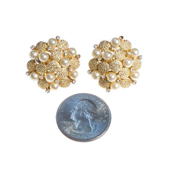 Vintage Crown Trifari Mid Century Modern Gold, Pearl and Rhinestone Earrings by Vintage Meet Modern - Vintage Meet Modern Vintage Jewelry - Chicago, Illinois - #oldhollywoodglamour #vintagemeetmodern #designervintage #jewelrybox #antiquejewelry #vintagejewelry