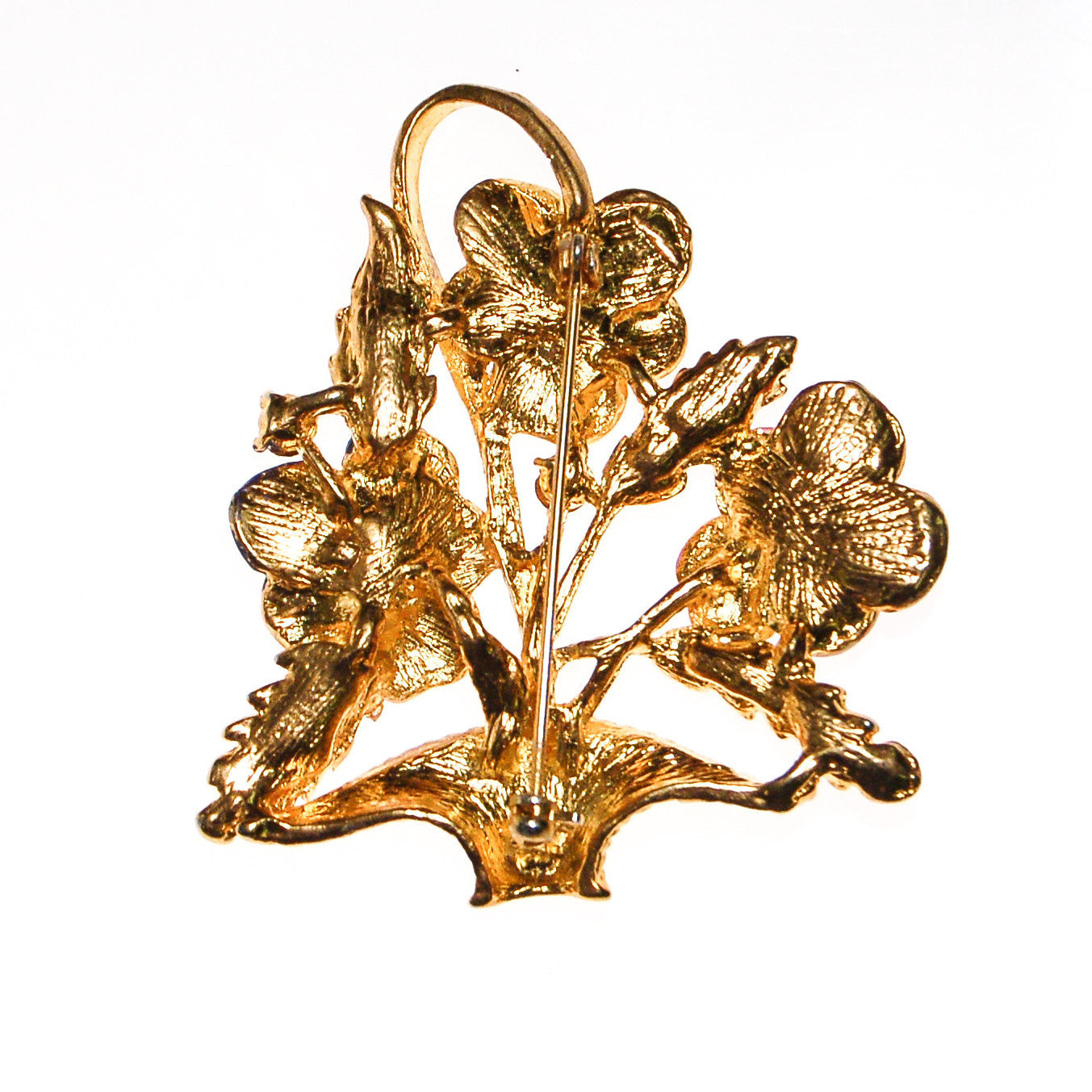 Pansies in a Basket Brooch by Unsigned Beauty - Vintage Meet Modern Vintage Jewelry - Chicago, Illinois - #oldhollywoodglamour #vintagemeetmodern #designervintage #jewelrybox #antiquejewelry #vintagejewelry