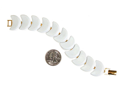 Napier White Chain Link Bracelet, White Enamel, Scalloped Link, Mid Century Modern, Gold Tone, Designer Vintage Jewelry by Napier - Vintage Meet Modern Vintage Jewelry - Chicago, Illinois - #oldhollywoodglamour #vintagemeetmodern #designervintage #jewelrybox #antiquejewelry #vintagejewelry