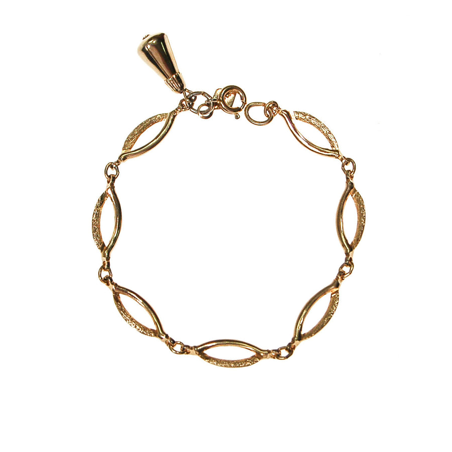 Sarah Coventry Gold Link Bracelet by Sarah Coventry - Vintage Meet Modern Vintage Jewelry - Chicago, Illinois - #oldhollywoodglamour #vintagemeetmodern #designervintage #jewelrybox #antiquejewelry #vintagejewelry