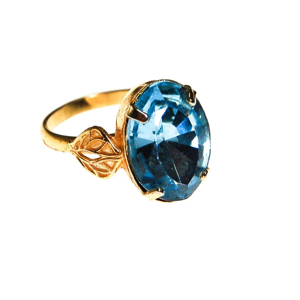 Light Blue Crystal Ring, Oval, Shape, Statement Ring, Gold Tone, Adjustable, Designer Jewelry 1960s by Unsigned Beauty - Vintage Meet Modern Vintage Jewelry - Chicago, Illinois - #oldhollywoodglamour #vintagemeetmodern #designervintage #jewelrybox #antiquejewelry #vintagejewelry