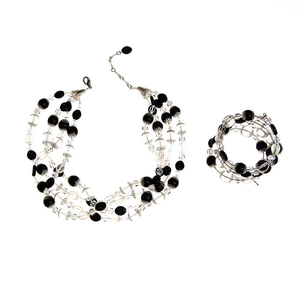 Black and Clear Glass Beaded Necklace by Unsigned Beauty - Vintage Meet Modern Vintage Jewelry - Chicago, Illinois - #oldhollywoodglamour #vintagemeetmodern #designervintage #jewelrybox #antiquejewelry #vintagejewelry