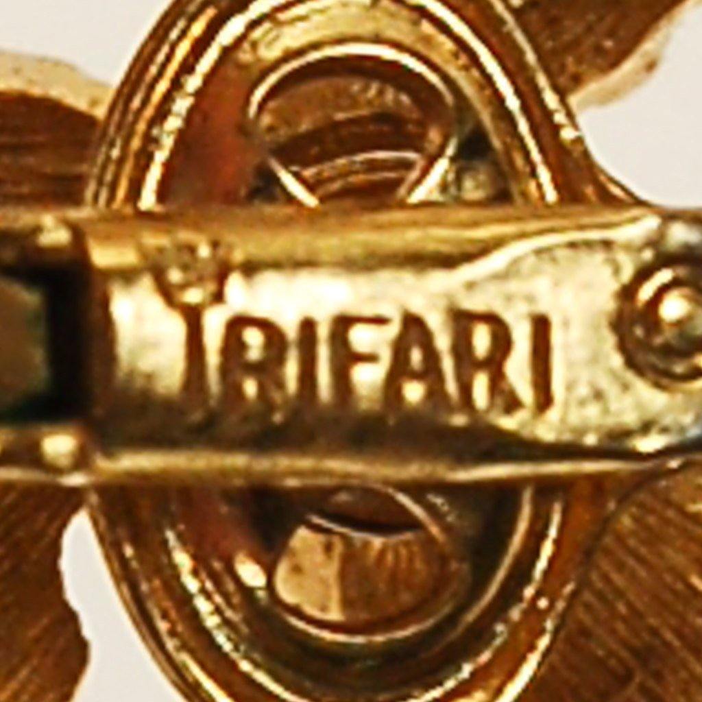 Crown Trifari Golden Leaves Earrings by Crown Trifari - Vintage Meet Modern Vintage Jewelry - Chicago, Illinois - #oldhollywoodglamour #vintagemeetmodern #designervintage #jewelrybox #antiquejewelry #vintagejewelry