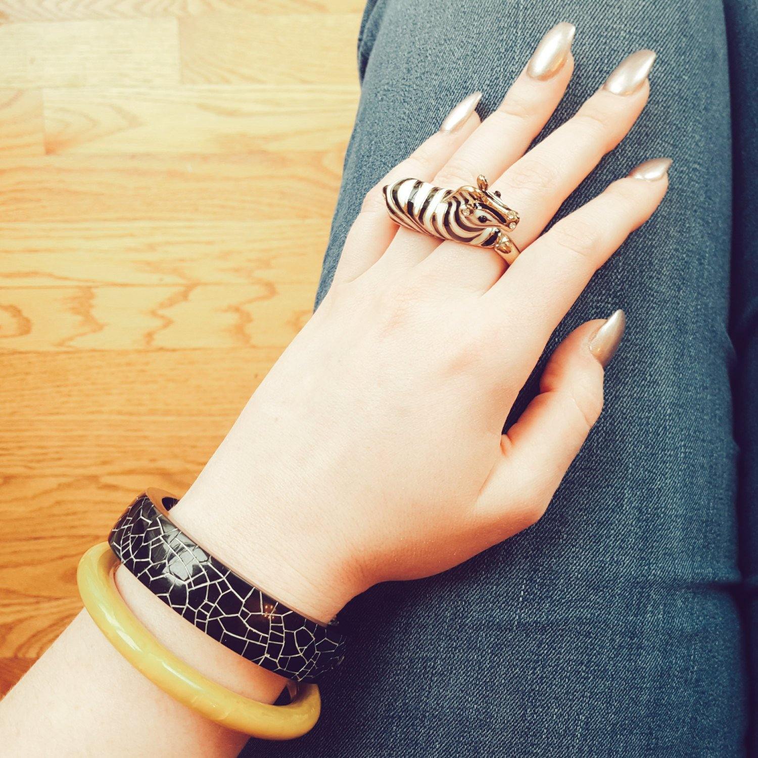 Black and White Crackle Bangle Bracelet by 1960s - Vintage Meet Modern Vintage Jewelry - Chicago, Illinois - #oldhollywoodglamour #vintagemeetmodern #designervintage #jewelrybox #antiquejewelry #vintagejewelry
