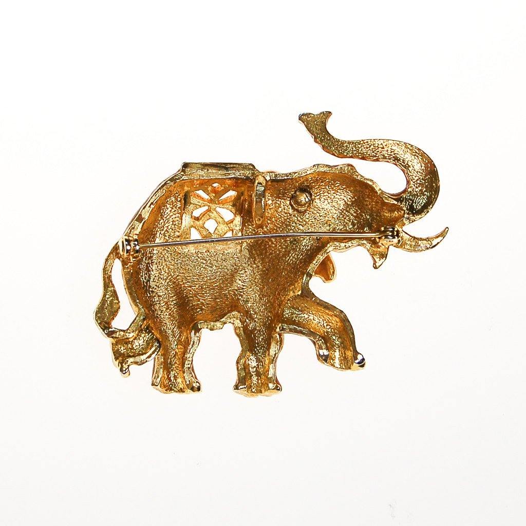 Bejeweld Colorful Elephant Pendant Brooch by Unsigned Beauty - Vintage Meet Modern Vintage Jewelry - Chicago, Illinois - #oldhollywoodglamour #vintagemeetmodern #designervintage #jewelrybox #antiquejewelry #vintagejewelry