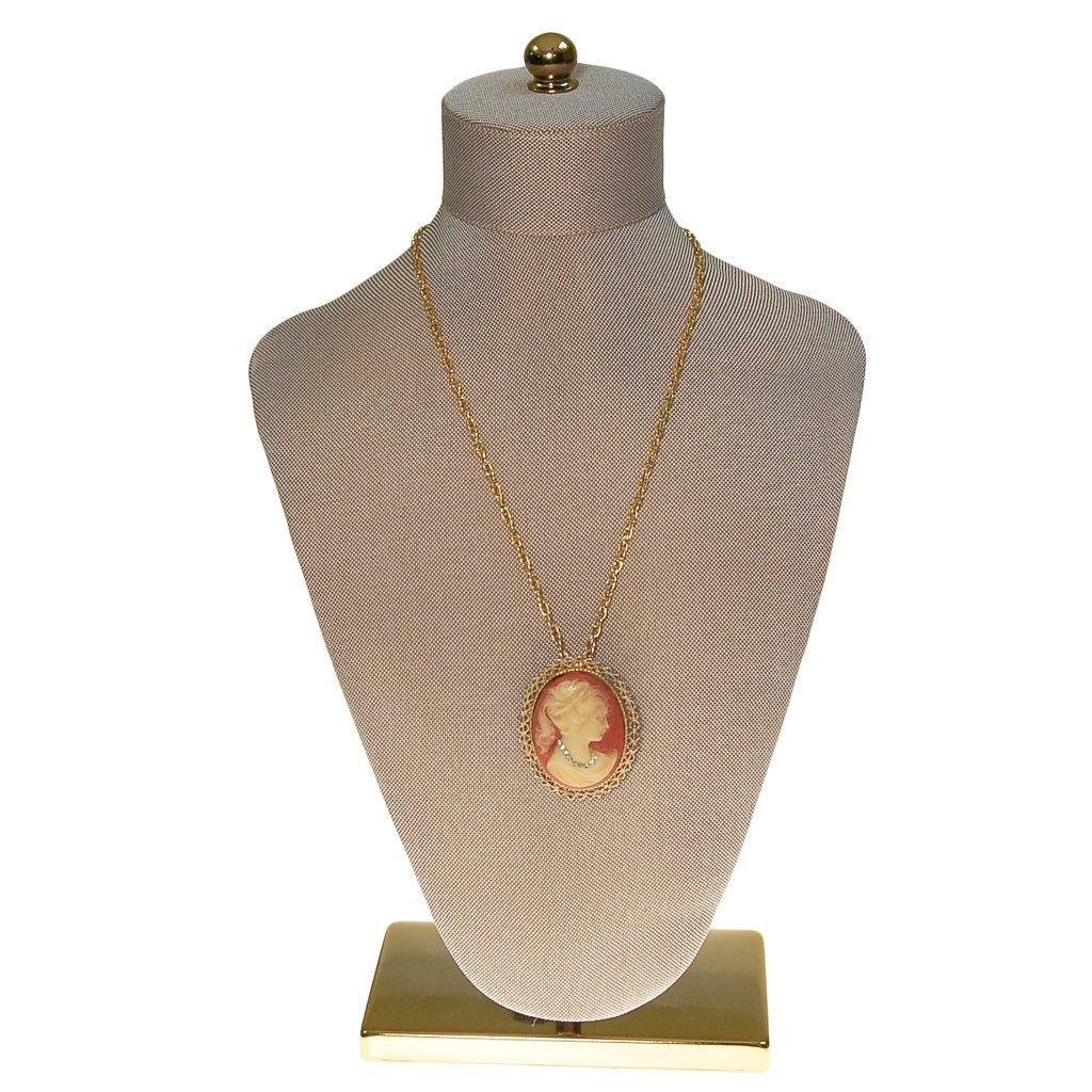 Victorian Revival Cameo Pendant Necklace by Unsigned Beauty - Vintage Meet Modern Vintage Jewelry - Chicago, Illinois - #oldhollywoodglamour #vintagemeetmodern #designervintage #jewelrybox #antiquejewelry #vintagejewelry