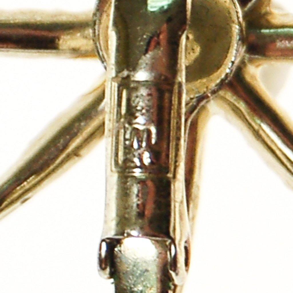 Judy Lee Gold Rhinestone Star Earrings by Judy Lee - Vintage Meet Modern Vintage Jewelry - Chicago, Illinois - #oldhollywoodglamour #vintagemeetmodern #designervintage #jewelrybox #antiquejewelry #vintagejewelry