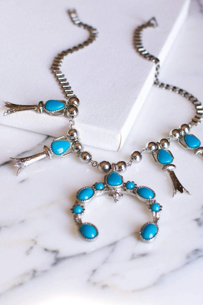 Silver tone necklace with pendant and turquoise by ART Mode - Vintage Meet Modern Vintage Jewelry - Chicago, Illinois - #oldhollywoodglamour #vintagemeetmodern #designervintage #jewelrybox #antiquejewelry #vintagejewelry