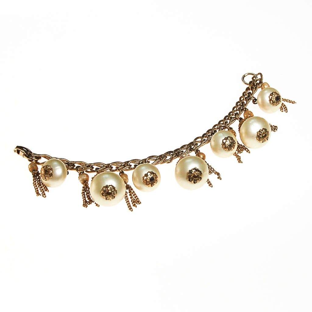 Pearl and Gold Tassel Charm Bracelet by Mid Century Modern - Vintage Meet Modern Vintage Jewelry - Chicago, Illinois - #oldhollywoodglamour #vintagemeetmodern #designervintage #jewelrybox #antiquejewelry #vintagejewelry