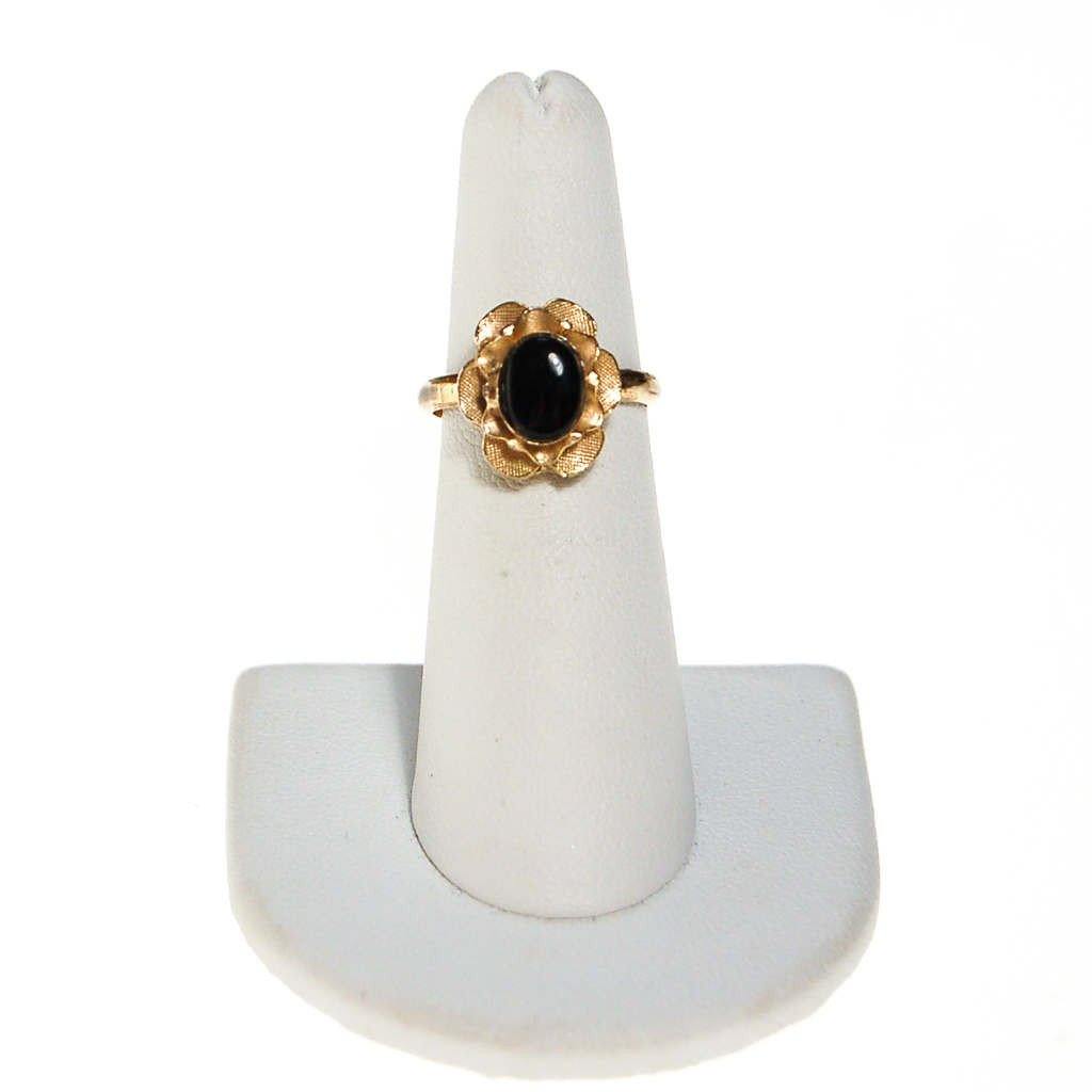 Mid Century Modern Gold Oval Ring with Black Onyx Center by 1960s - Vintage Meet Modern Vintage Jewelry - Chicago, Illinois - #oldhollywoodglamour #vintagemeetmodern #designervintage #jewelrybox #antiquejewelry #vintagejewelry