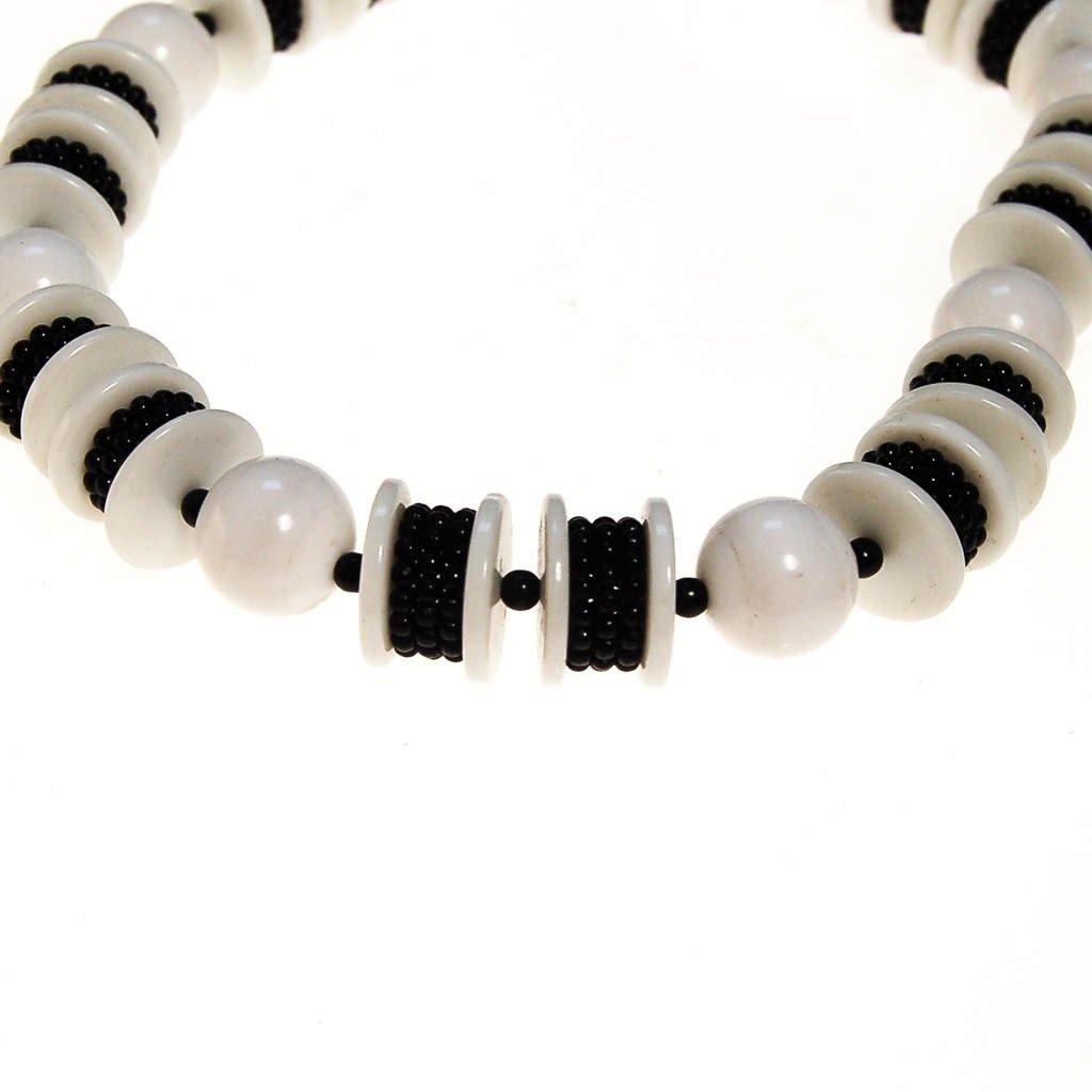 Long Black and White Chunky Bead Necklace by Unsigned Beauty - Vintage Meet Modern Vintage Jewelry - Chicago, Illinois - #oldhollywoodglamour #vintagemeetmodern #designervintage #jewelrybox #antiquejewelry #vintagejewelry