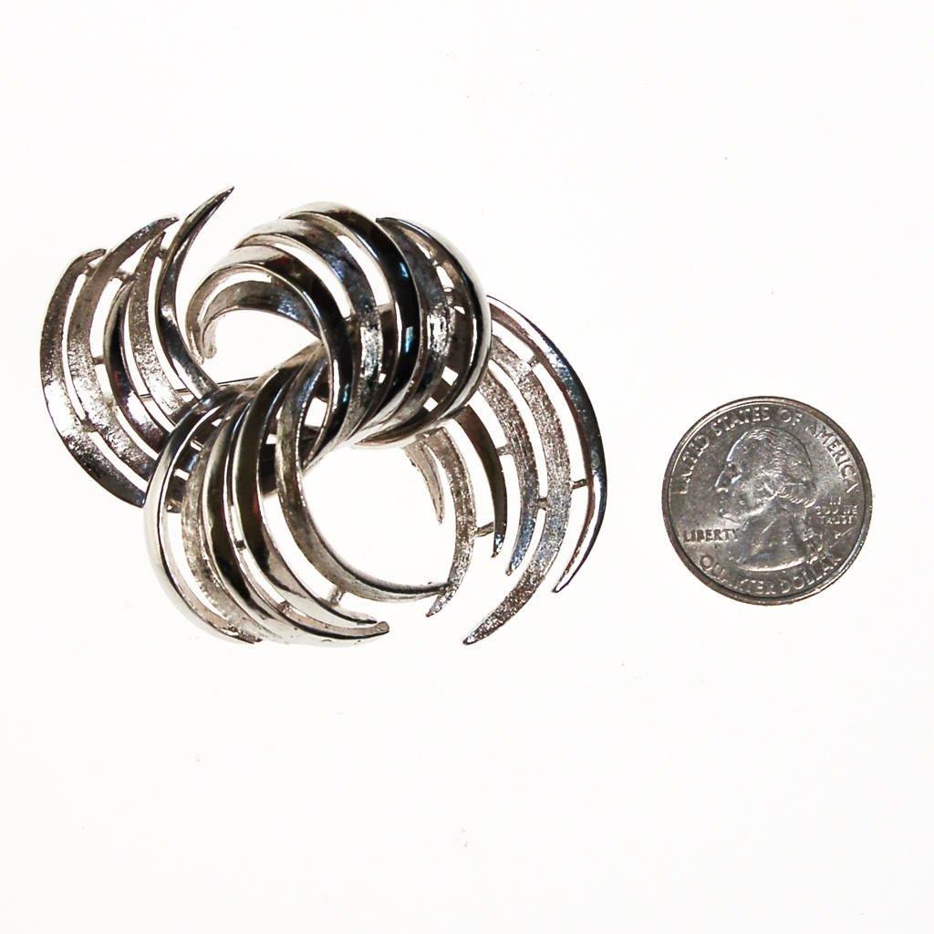 Coro Silver Modernist Abstract Brooch by Coro - Vintage Meet Modern Vintage Jewelry - Chicago, Illinois - #oldhollywoodglamour #vintagemeetmodern #designervintage #jewelrybox #antiquejewelry #vintagejewelry