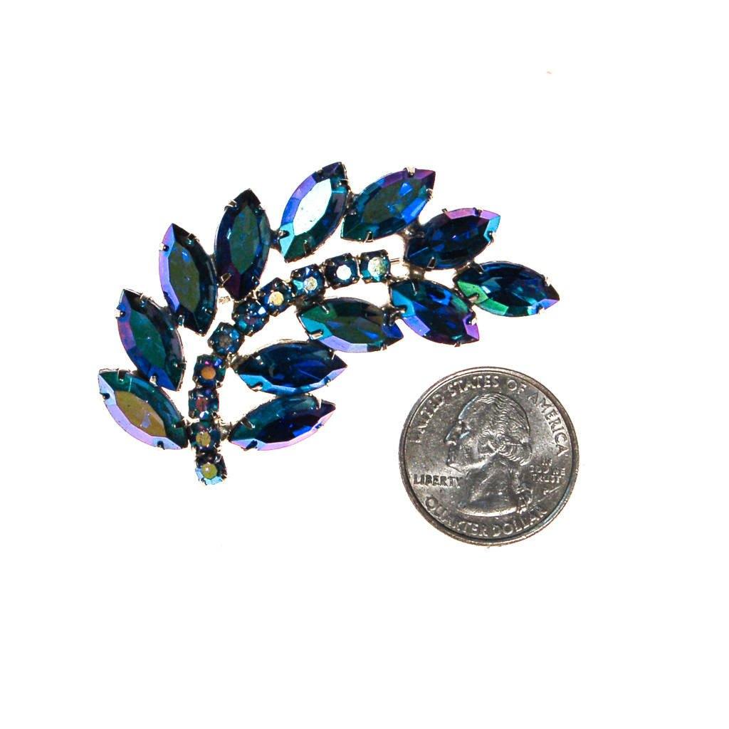 Blue Rhinestone Brooch by Unsigned Beauty - Vintage Meet Modern Vintage Jewelry - Chicago, Illinois - #oldhollywoodglamour #vintagemeetmodern #designervintage #jewelrybox #antiquejewelry #vintagejewelry