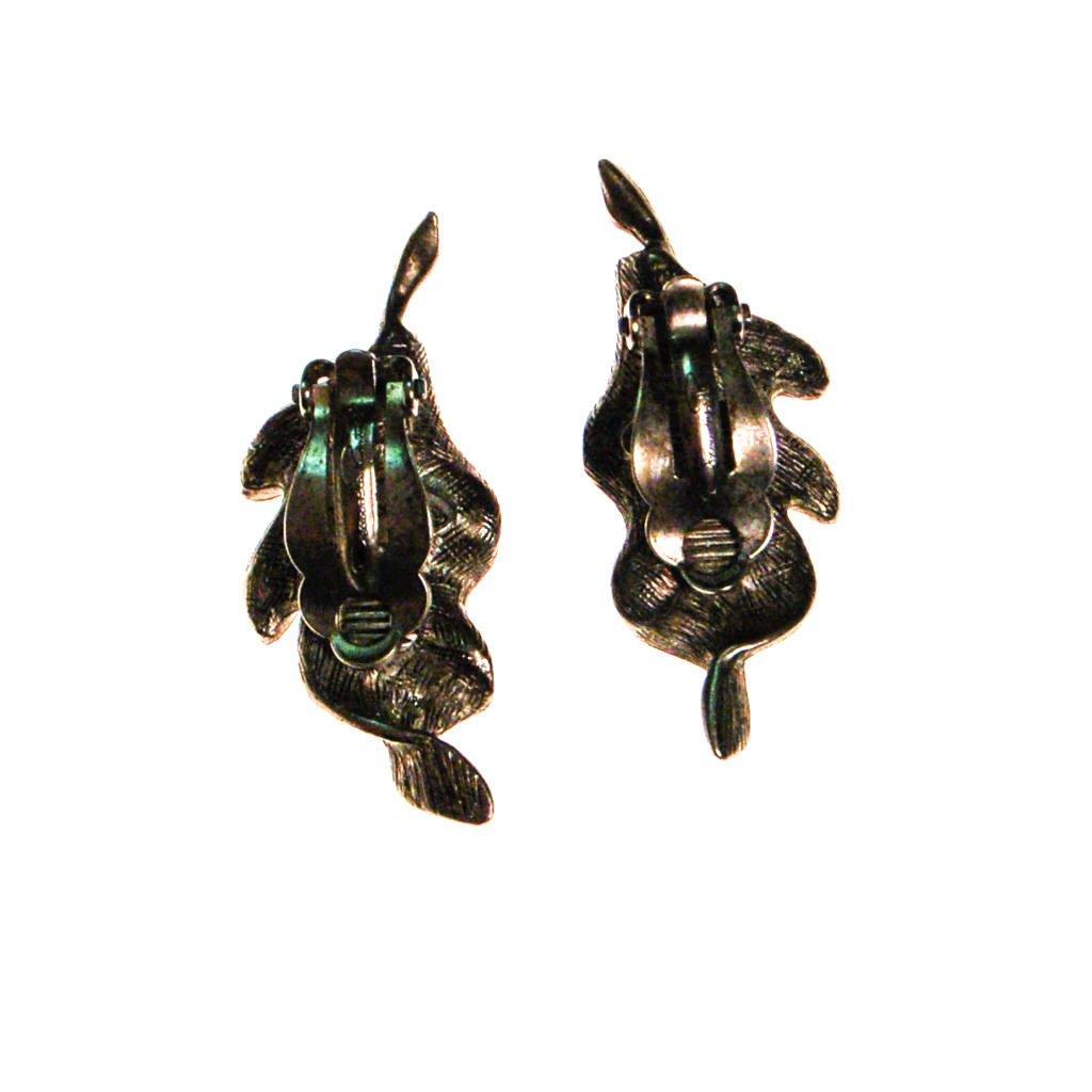 Oscar de la Renta Silver Leaf Earrings by Oscar de la Renta - Vintage Meet Modern Vintage Jewelry - Chicago, Illinois - #oldhollywoodglamour #vintagemeetmodern #designervintage #jewelrybox #antiquejewelry #vintagejewelry