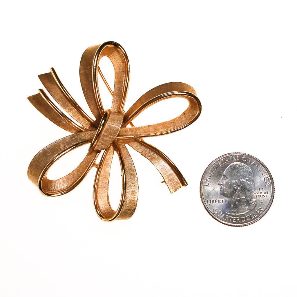 Crown Trfari Large Gold Bow Brooch by Crown Trifari - Vintage Meet Modern Vintage Jewelry - Chicago, Illinois - #oldhollywoodglamour #vintagemeetmodern #designervintage #jewelrybox #antiquejewelry #vintagejewelry