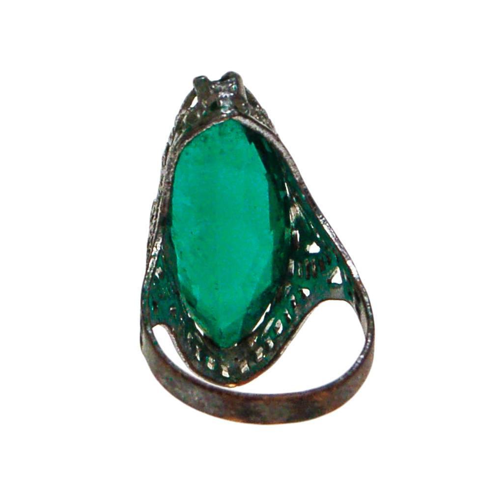 Edwardian Filigree Ring with Emerald Green Crystal Statement Ring by Edwardian Era - Vintage Meet Modern Vintage Jewelry - Chicago, Illinois - #oldhollywoodglamour #vintagemeetmodern #designervintage #jewelrybox #antiquejewelry #vintagejewelry