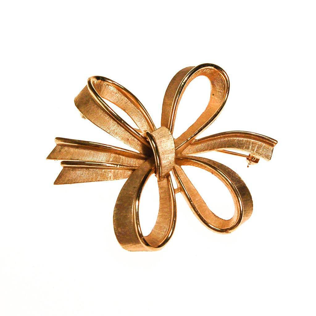 Crown Trfari Large Gold Bow Brooch by Crown Trifari - Vintage Meet Modern Vintage Jewelry - Chicago, Illinois - #oldhollywoodglamour #vintagemeetmodern #designervintage #jewelrybox #antiquejewelry #vintagejewelry