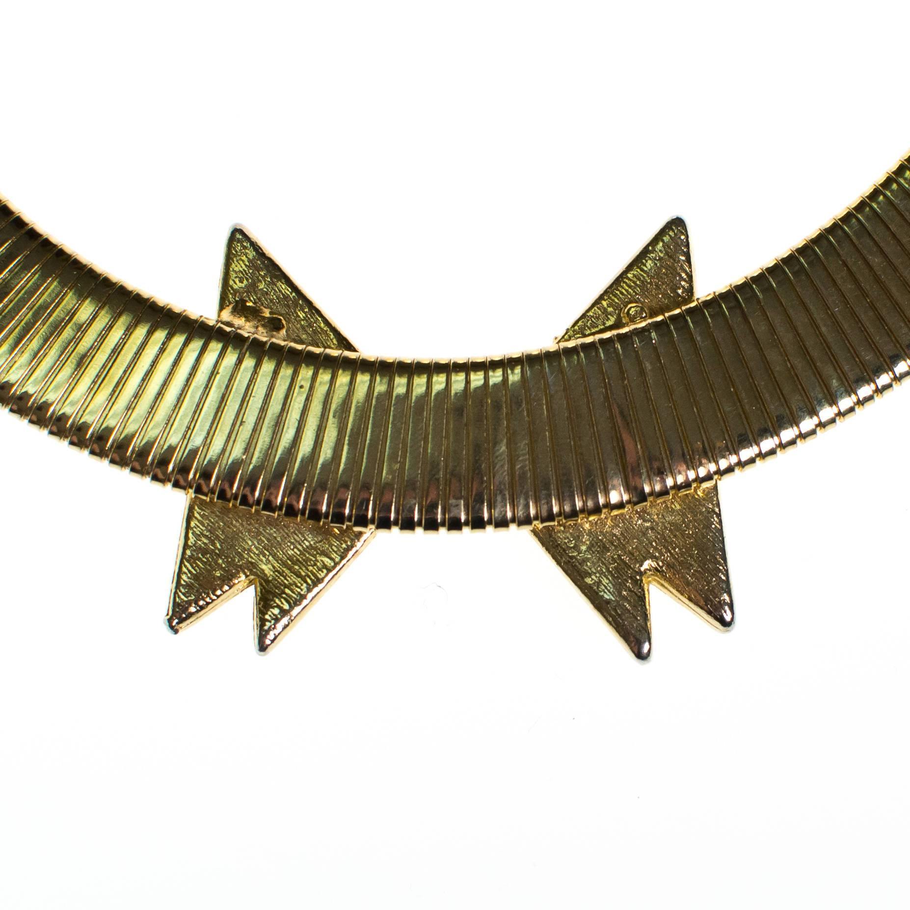 Vintage Black and Gold Bow Necklace by 1980's - Vintage Meet Modern Vintage Jewelry - Chicago, Illinois - #oldhollywoodglamour #vintagemeetmodern #designervintage #jewelrybox #antiquejewelry #vintagejewelry