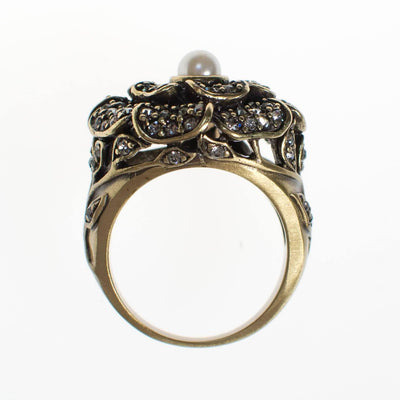 Vintage Heidi Daus Black Diamond and Faux Pearl Flower Statement Ring by Heidi Daus - Vintage Meet Modern Vintage Jewelry - Chicago, Illinois - #oldhollywoodglamour #vintagemeetmodern #designervintage #jewelrybox #antiquejewelry #vintagejewelry