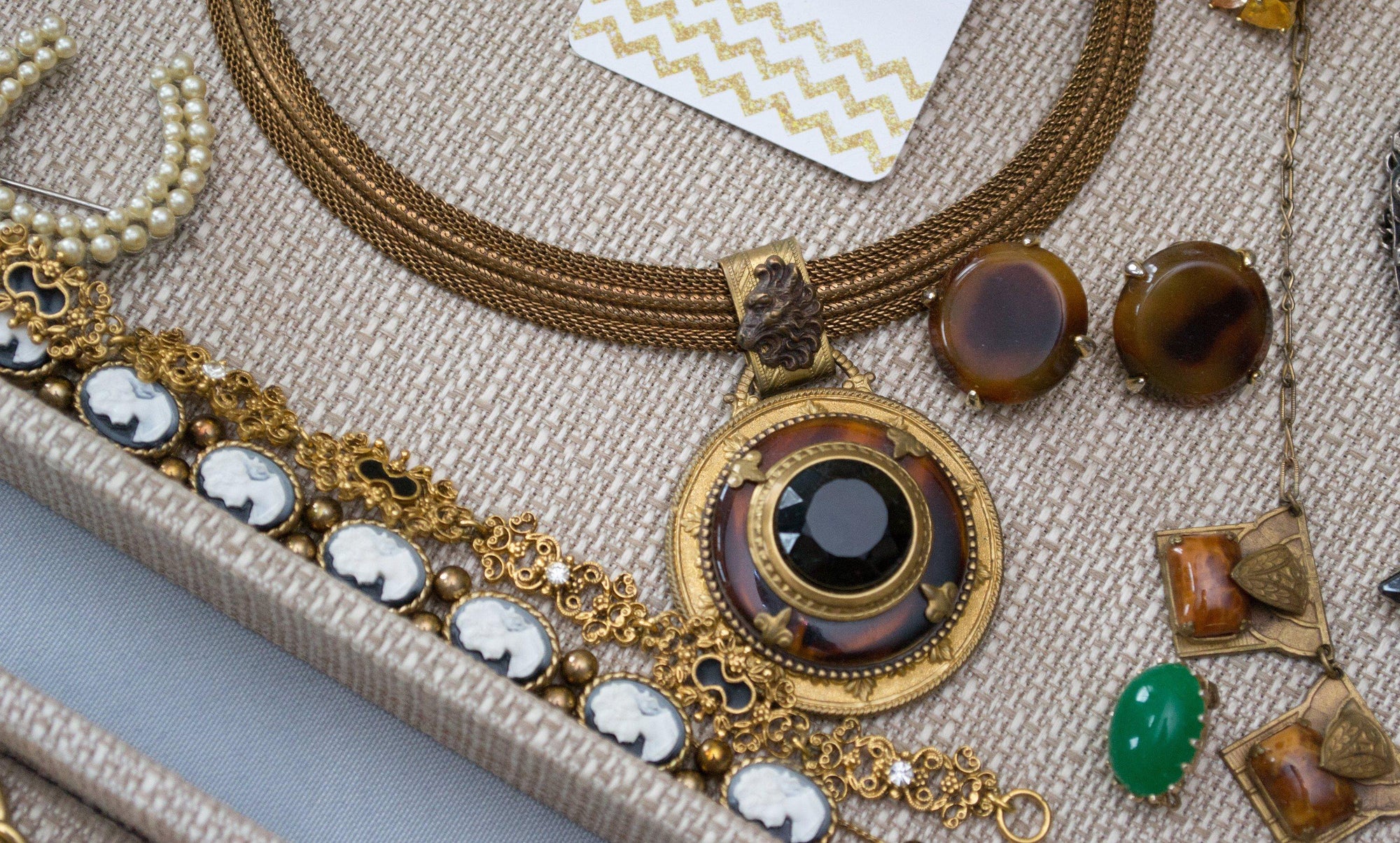 Vintage Victorian Revival Black and White Cameo Slide Bracelet by 1960s - Vintage Meet Modern Vintage Jewelry - Chicago, Illinois - #oldhollywoodglamour #vintagemeetmodern #designervintage #jewelrybox #antiquejewelry #vintagejewelry