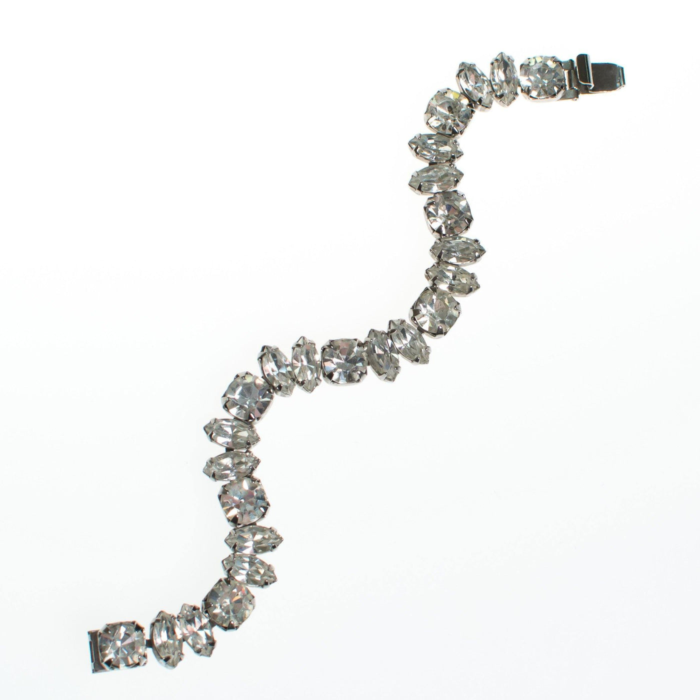 Vintage Art Deco Clear Diamond Look Rhinestone Line Style Bracelet Set In Silver Tone