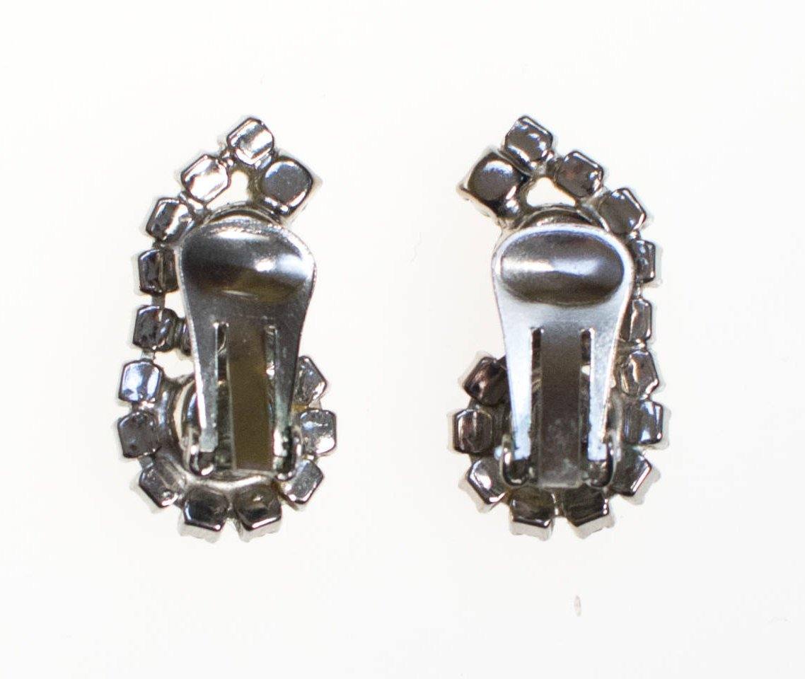Vintage Black Diamond and Clear Crystal Rhinestone Earrings by 1950s - Vintage Meet Modern Vintage Jewelry - Chicago, Illinois - #oldhollywoodglamour #vintagemeetmodern #designervintage #jewelrybox #antiquejewelry #vintagejewelry