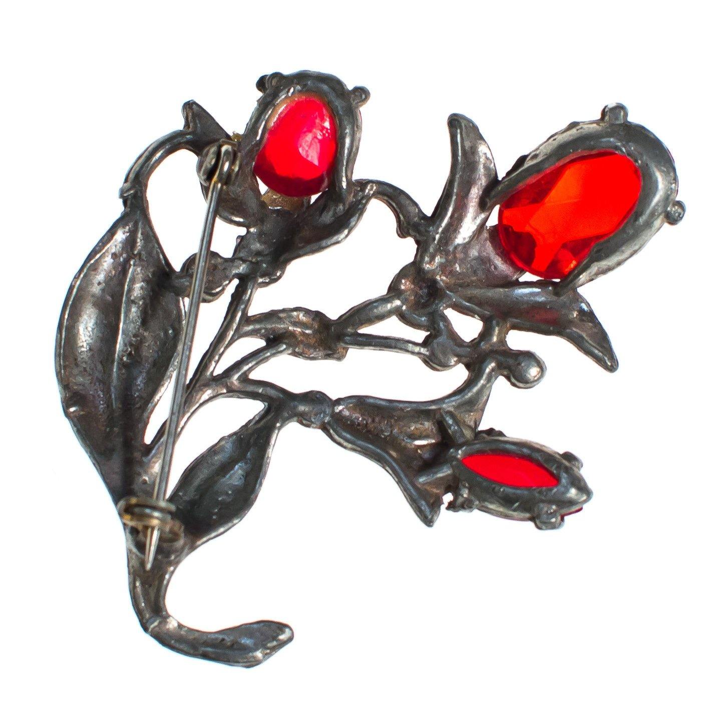 Vintage 1940s Red Rhinestone Flower Brooch Silver Tone Pot Metal by 1940s - Vintage Meet Modern Vintage Jewelry - Chicago, Illinois - #oldhollywoodglamour #vintagemeetmodern #designervintage #jewelrybox #antiquejewelry #vintagejewelry