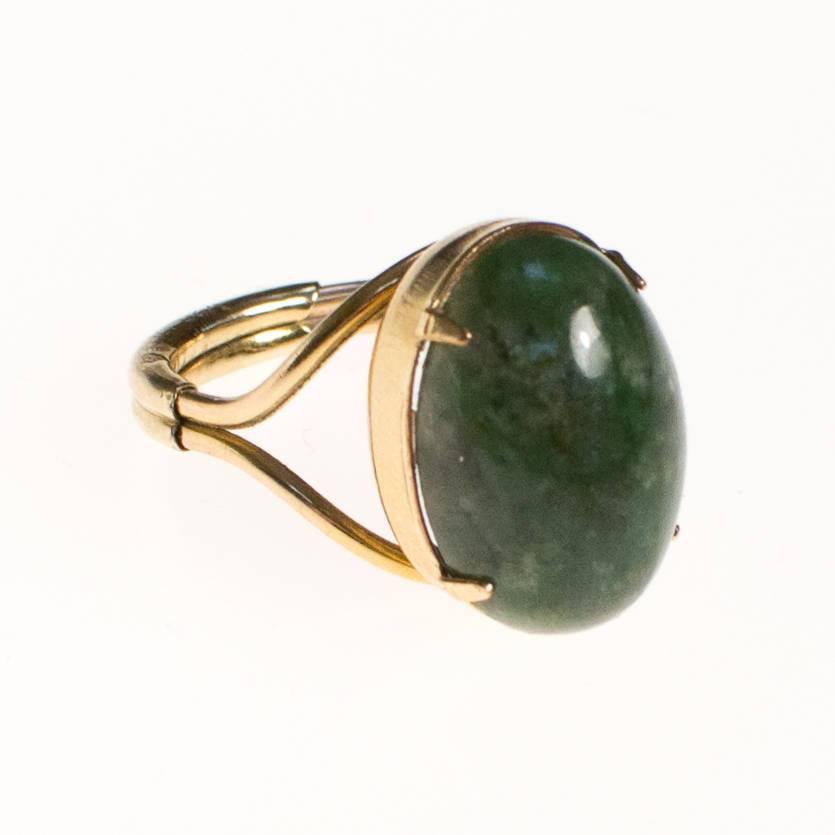 Vintage Nephrite Jade Cabochon Ring by 1960s - Vintage Meet Modern Vintage Jewelry - Chicago, Illinois - #oldhollywoodglamour #vintagemeetmodern #designervintage #jewelrybox #antiquejewelry #vintagejewelry