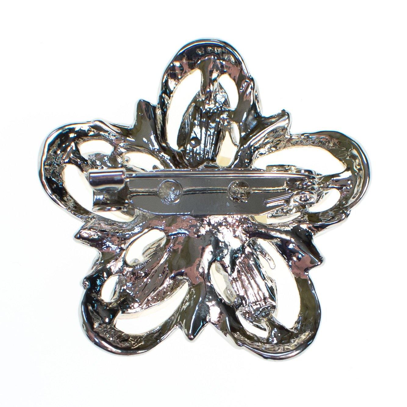 Vintage Yellow Lucite and Silver Flower Brooch by Lucite - Vintage Meet Modern Vintage Jewelry - Chicago, Illinois - #oldhollywoodglamour #vintagemeetmodern #designervintage #jewelrybox #antiquejewelry #vintagejewelry